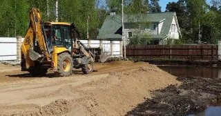 Отсыпка грунта Луга, цена от 209 руб.